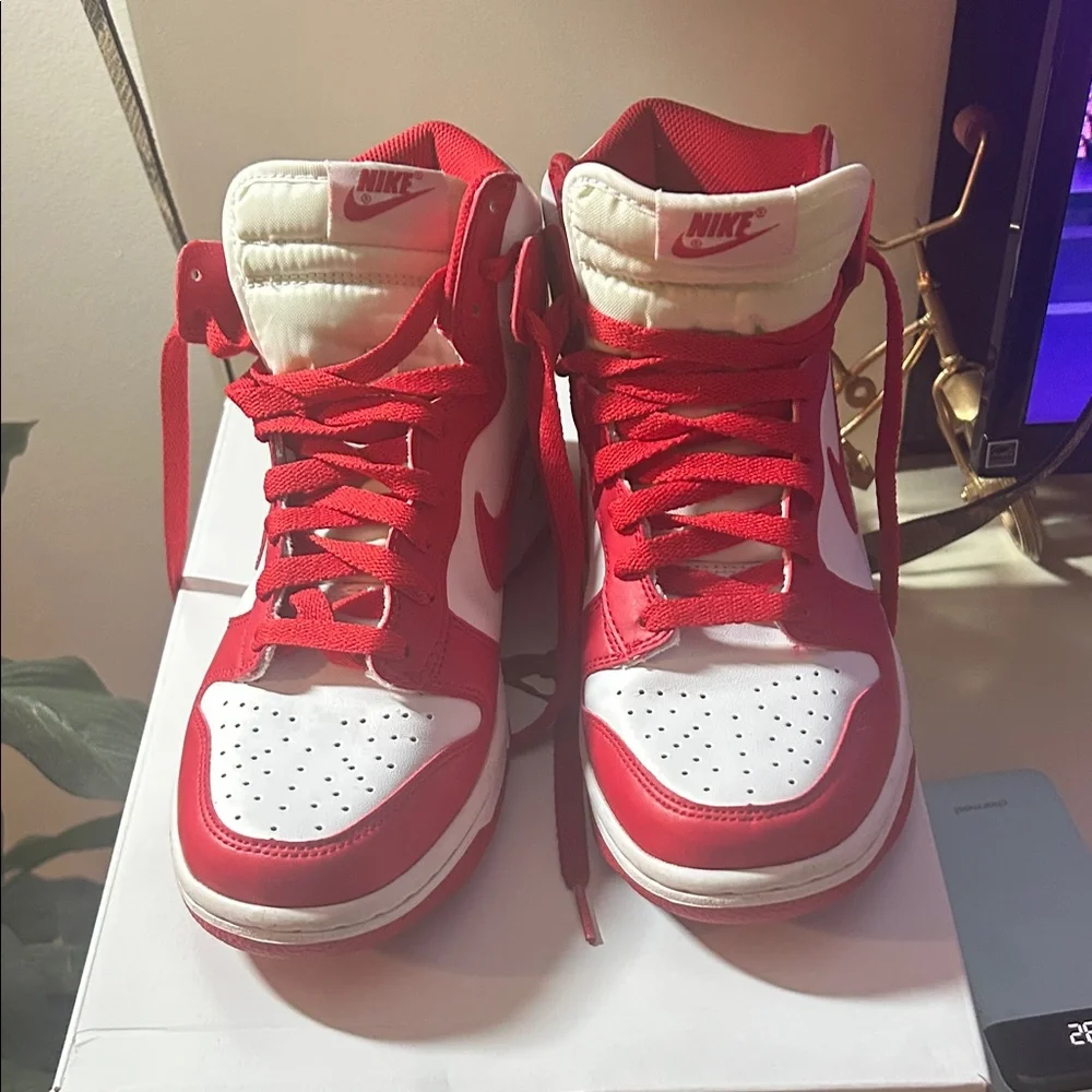 Nike Women's Bold Red and White Sneakers - Picture 2 of 6